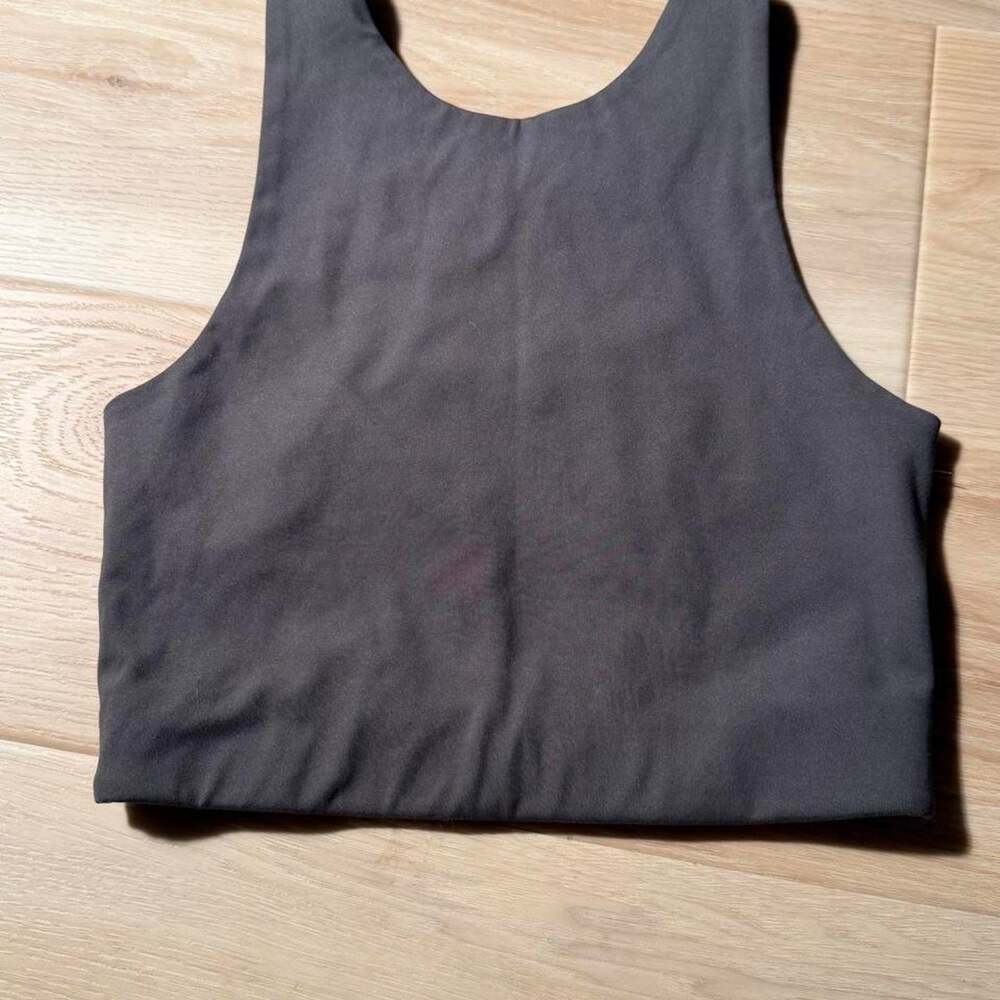 Girlfriend Collective gray polyester & spandex crop top in XS Sports Bra